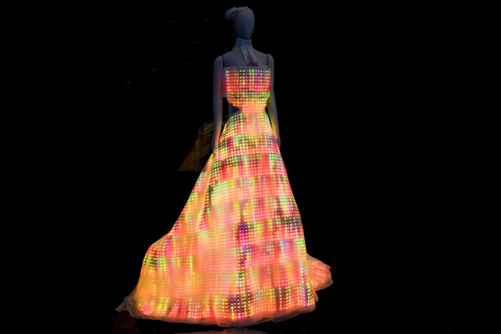 Tecnología de Moda: Innovaciones de Alta y CFDA