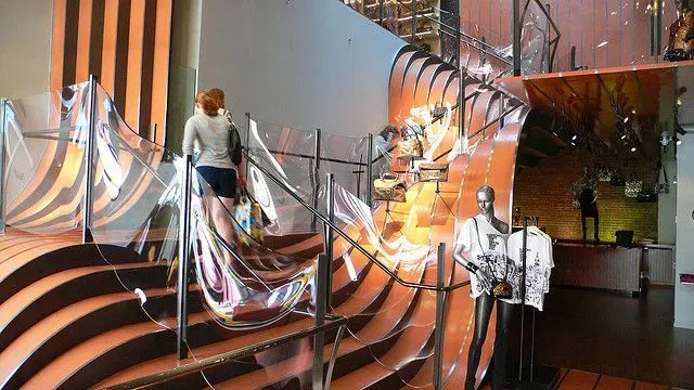 Longchamp SoHo: Innovación y Diseño en Nueva York