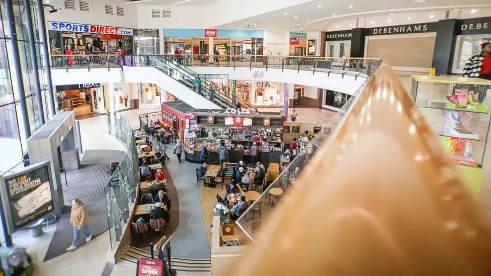 Tienda Frasers en Dundee: Innovación Retail en Escocia