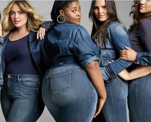 Torrid Holdings: Caída en Ventas y Cambios Estratégicos