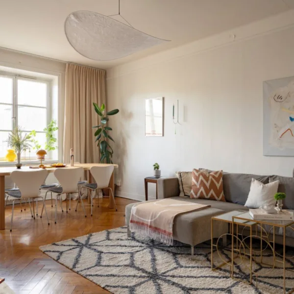 Parquet de Espiga: La Tendencia Nórdica que Nunca Pasa de Moda