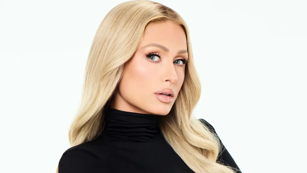Paris Hilton comedia navideña: Un vistazo a Clashing Through the Snow