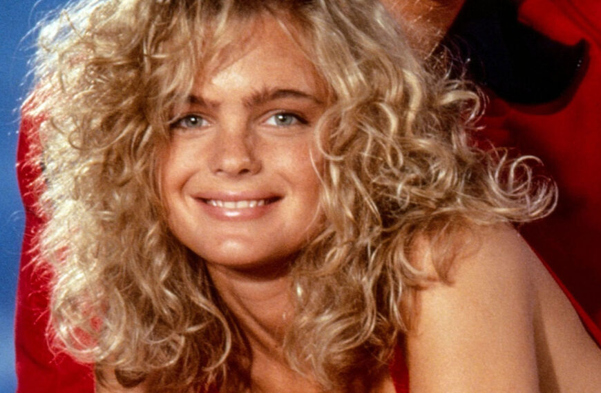 Baywatch secuela: Erika Eleniak regresa como Shauni McClain