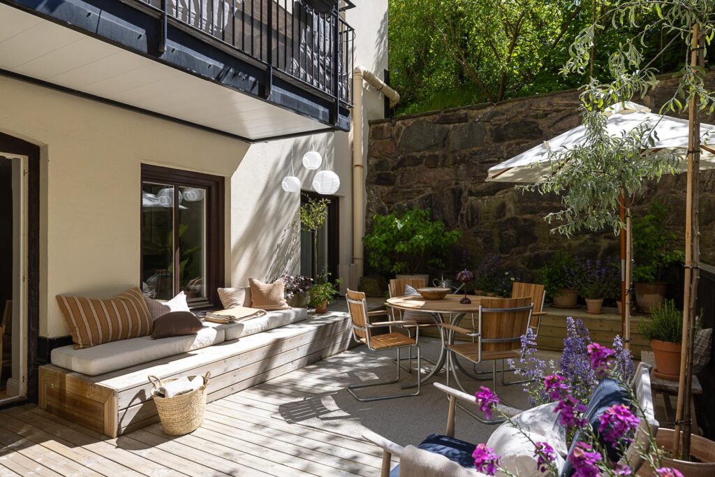 Piso en Planta Baja con Terraza: Un Oasis en Gotemburgo
