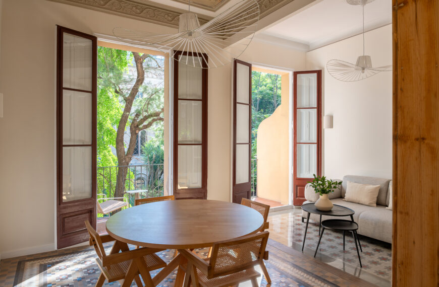 Apartamento Modernista en Barcelona: Un Tesoro de Diseño y Patrimonio