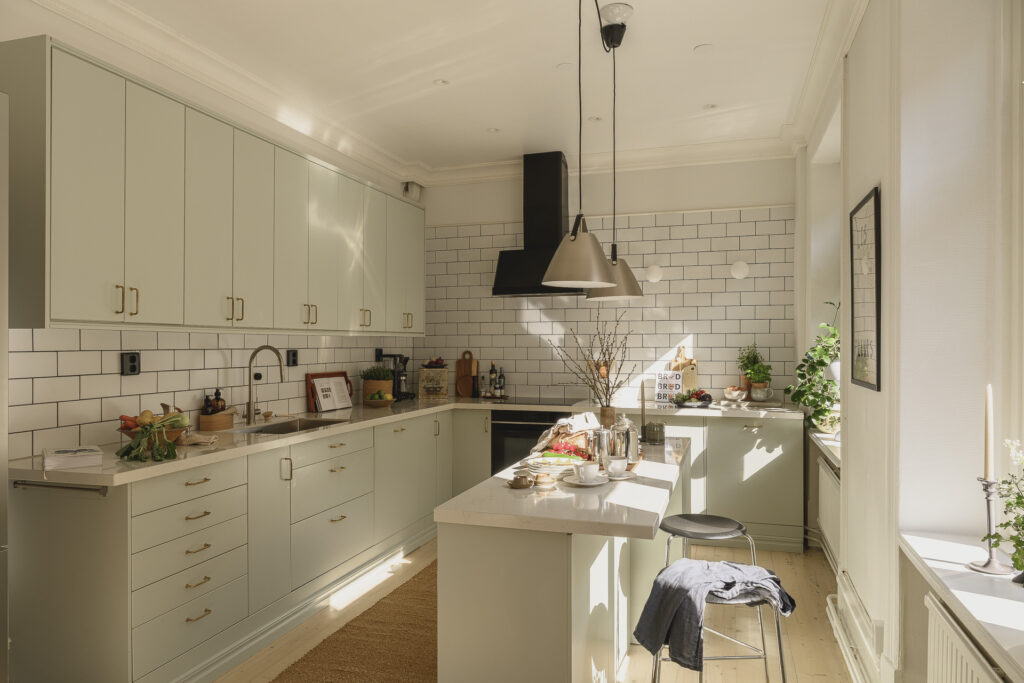 Pintar Muebles de Cocina Sin Lijar: Transformación Sorprendente