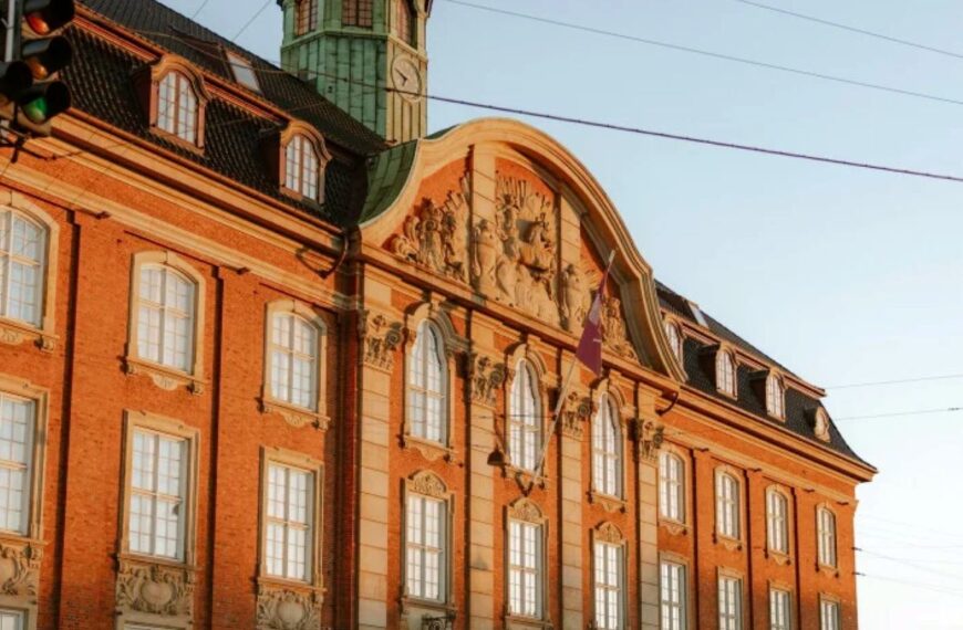 Villa Copenhagen: El Hotel que Transforma un Antiguo Taller en Elegancia