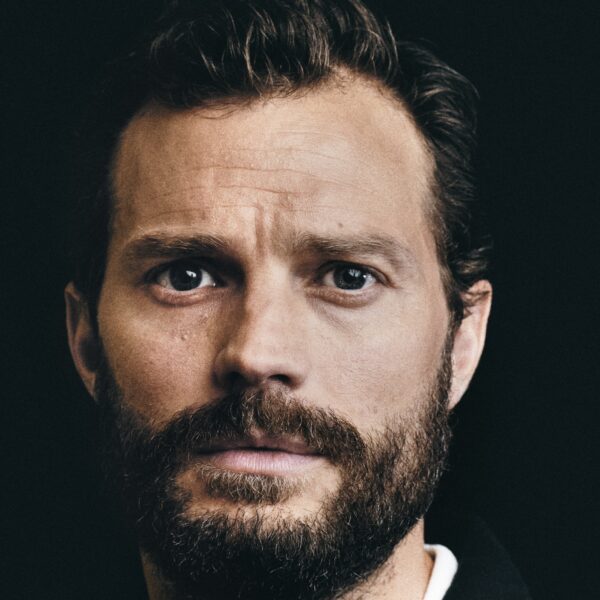 Jamie Dornan sorprende en 12 12 12: Revelaciones del thriller y más