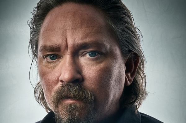 James Jordan será parte de They Follow, la secuela de It Follows
