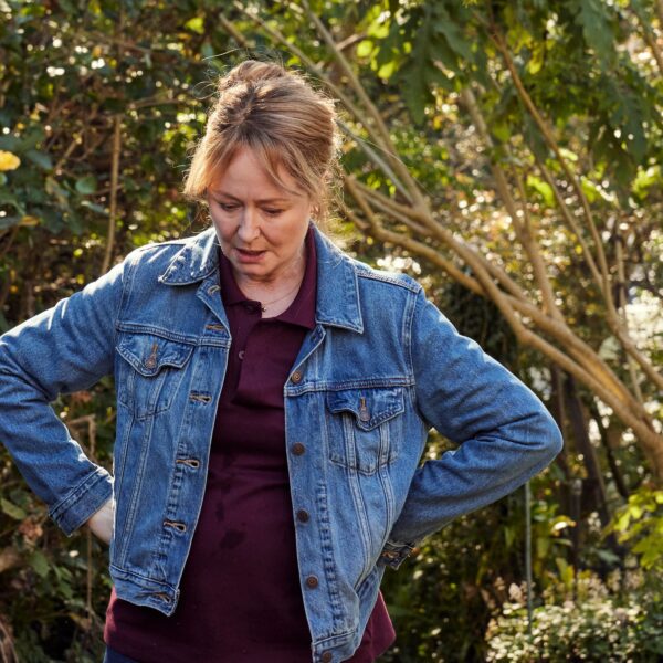 Tough Love: Descubre la Comedia Australiana que Promete Emociones