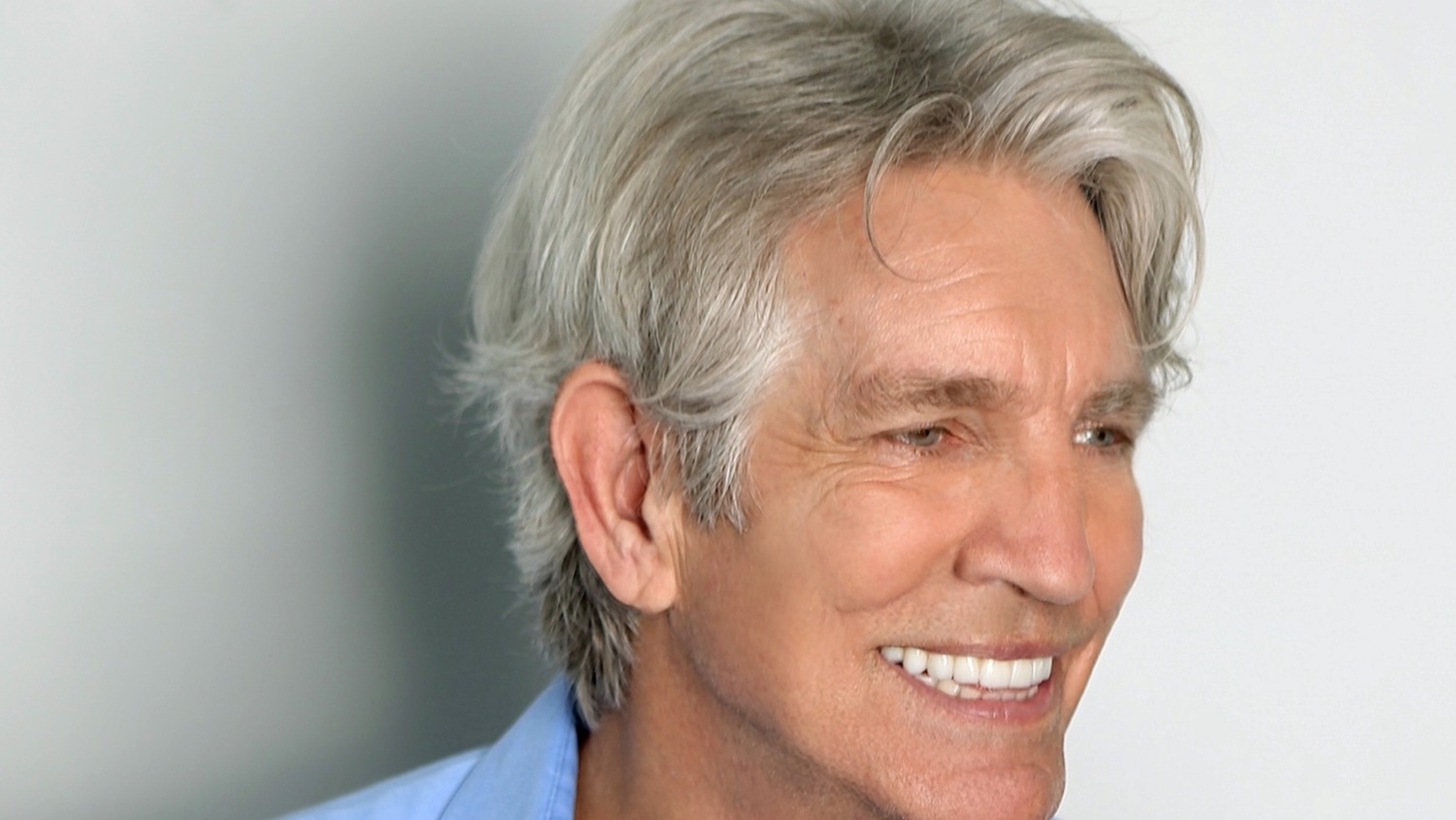 Drama Vertical: Eric Roberts Revoluciona el Cine con una Nueva Serie